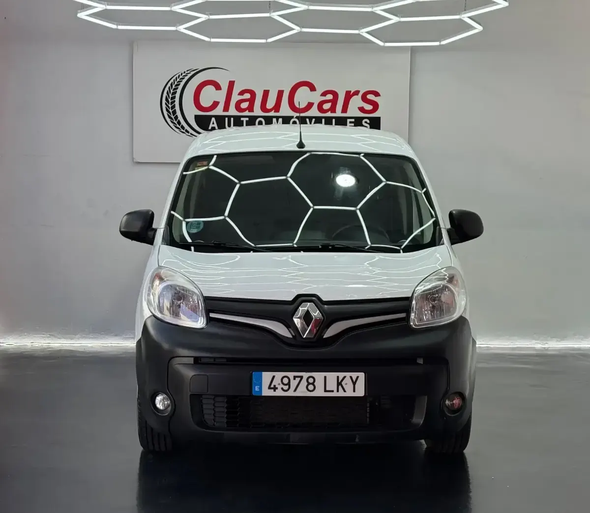 Usado Renault Kangoo 80 CV (58 kW) 2020 Blanco Monovolumen