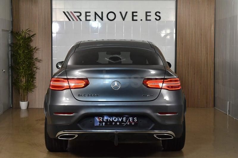 Usado Mercedes GLC250 204 CV (150 kW) 2018 Gris / plata Coupe