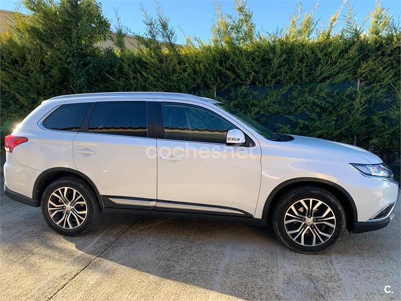 Usado Mitsubishi Outlander 150 CV (110 kW) 2016 Blanco SUV