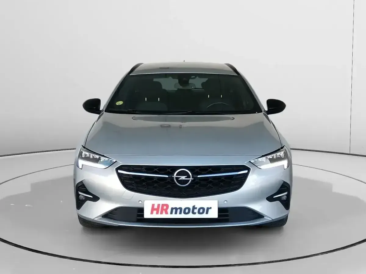 Usado Opel Insignia Business Edition 122 CV (89 kW) 2021 Gris / plata Berlina