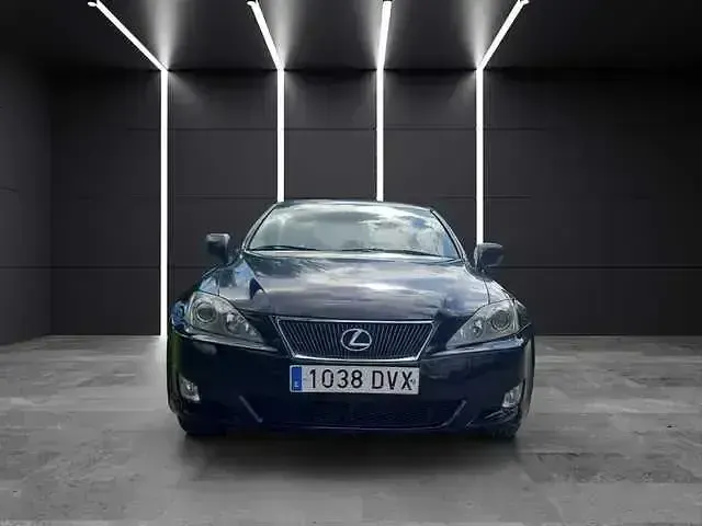 Usado Lexus IS220d Luxury Line 177 CV (130 kW) 2006 Negro Berlina