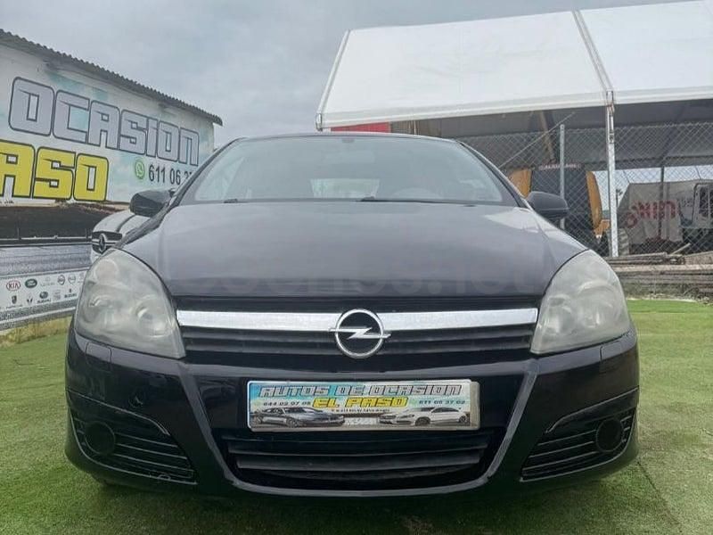 Usado Opel Astra GTC Cosmo 100 CV (73 kW) 2007 Negro Berlina