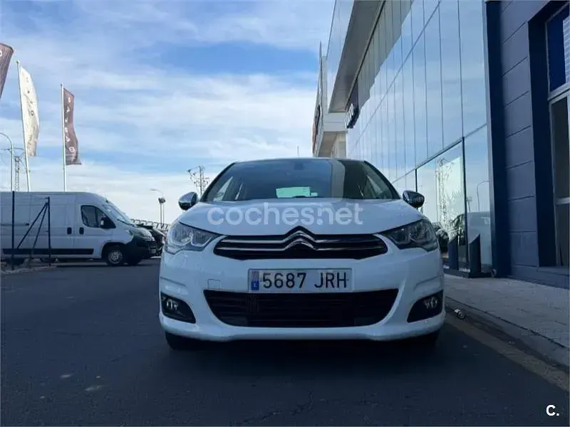Usado Citroën C4 PureTech 130 CV (95 kW) 2016 Blanco Berlina
