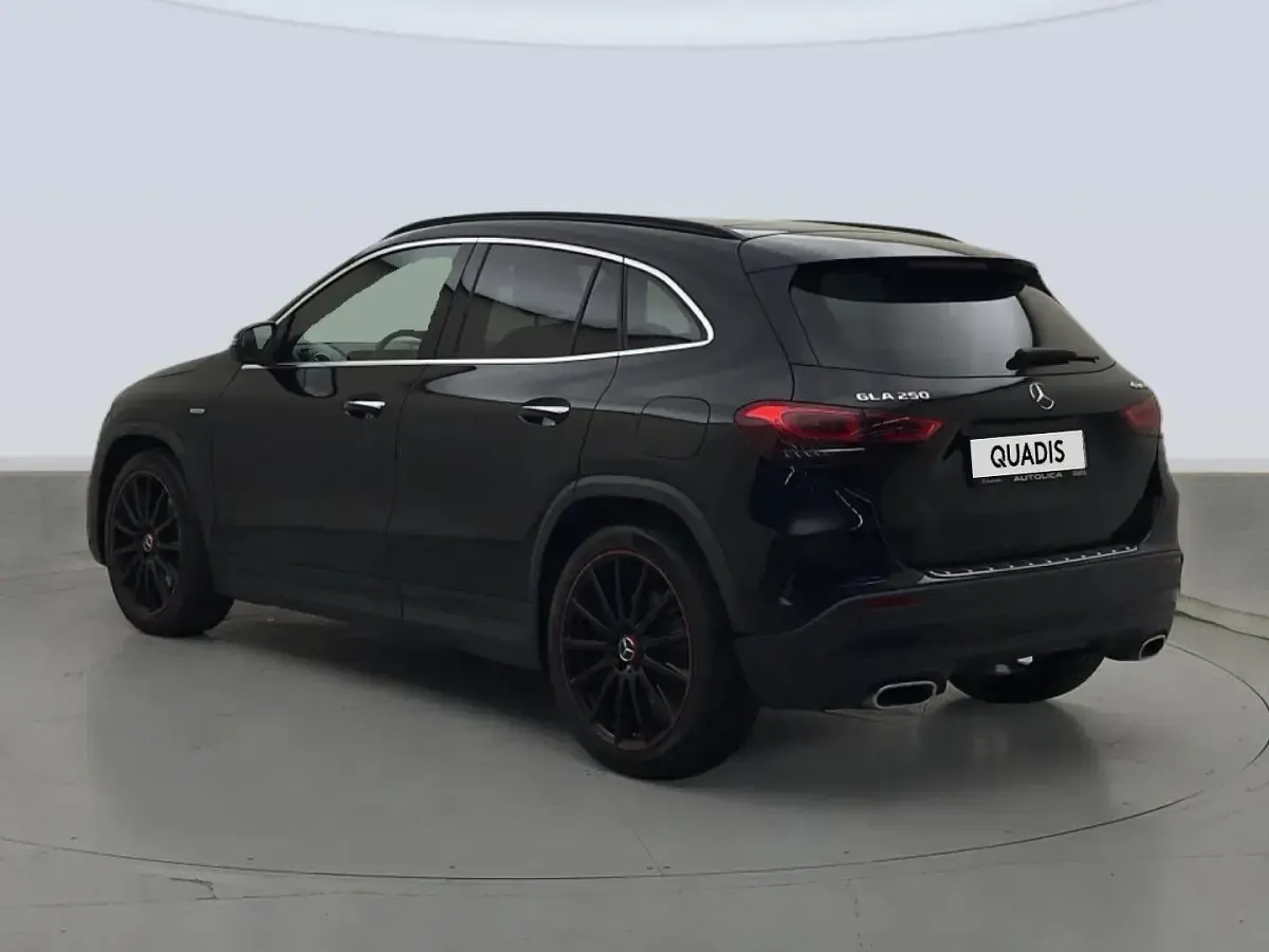 Usado Mercedes GLA250 224 CV (164 kW) 2020 Negro SUV