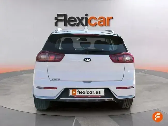 Usado Kia Niro 141 CV (103 kW) 2019 Blanco SUV