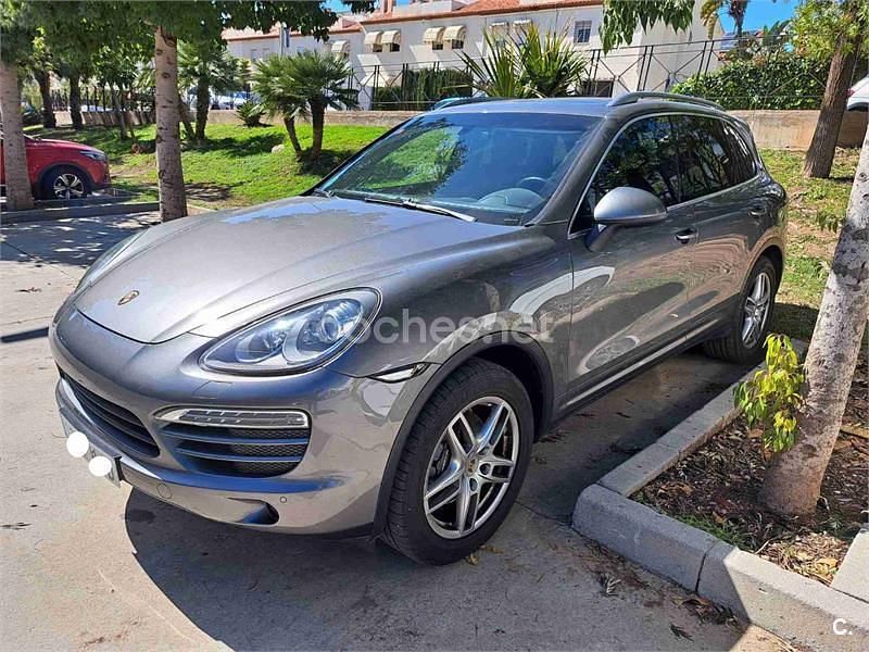 Usado Porsche Cayenne Platinum Edition 300 CV (220 kW) 2012 Beige SUV