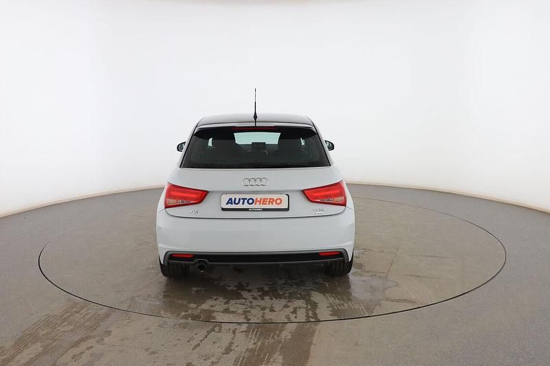 Usado Audi A1 Sportback Attraction 95 CV (69 kW) 2018 Blanco Utilitario