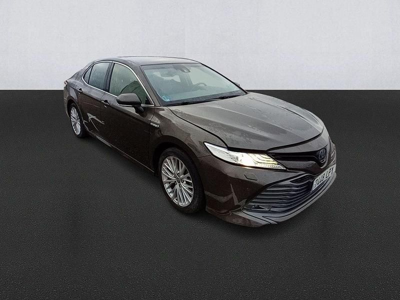 Usado Toyota Camry Luxury 218 CV (160 kW) 2021 Marrón Berlina