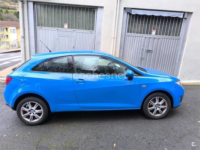 Usado Seat Ibiza SC Sport 105 CV (77 kW) 2009 Azul Utilitario