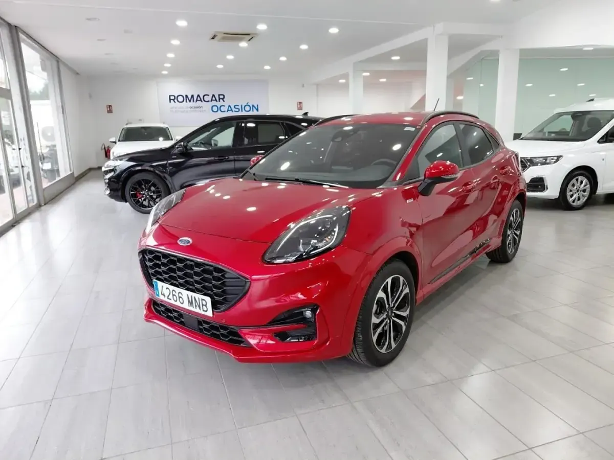 Usado Ford Puma ST-Line 125 CV (91 kW) 2024 Rojo SUV