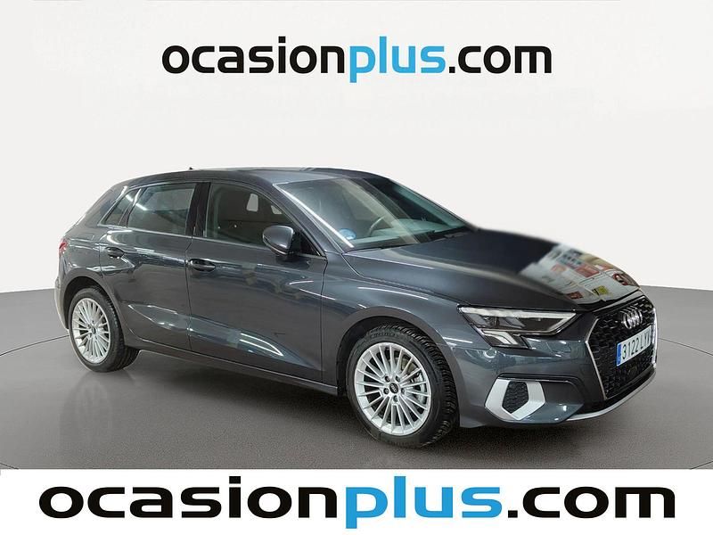 Usado Audi A3 Advanced Plus 110 CV (80 kW) 2022 Gris Berlina