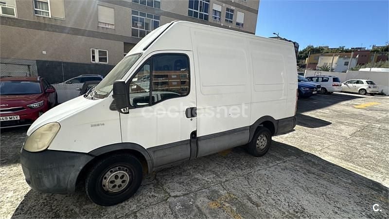 Begagnad Iveco Daily 136 HK (100 kW) 2010 Vit Pickup