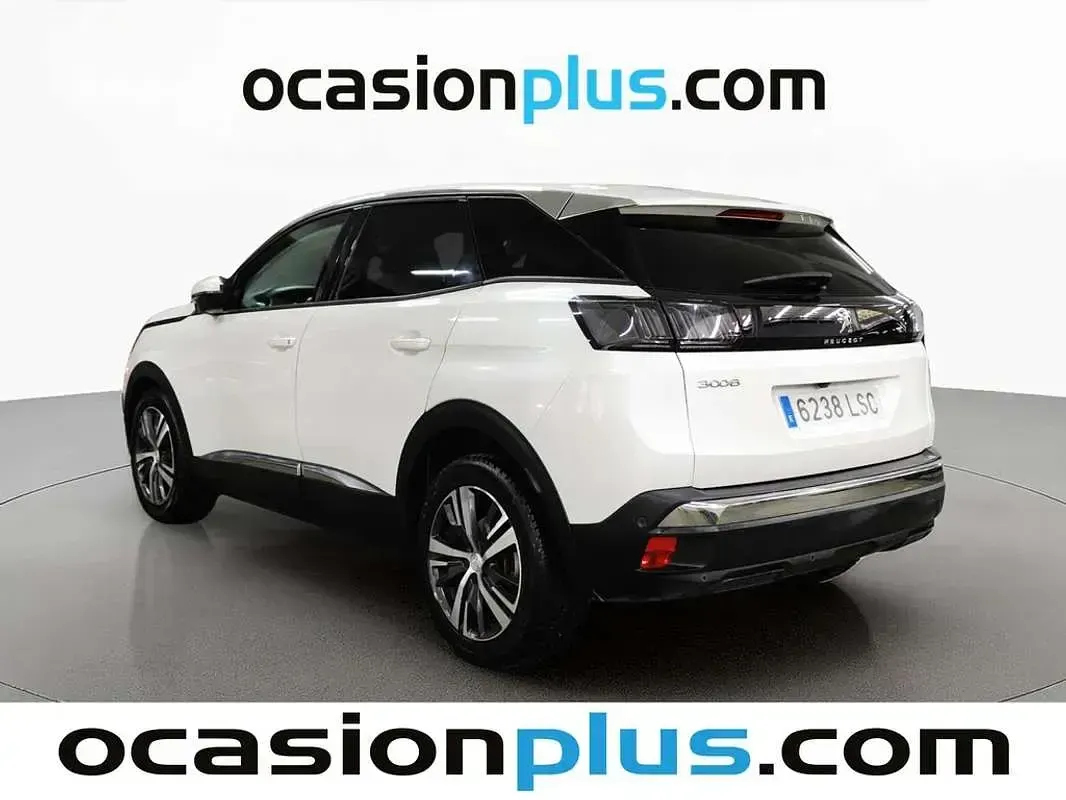 Usado Peugeot 3008 Allure 131 CV (96 kW) 2021 Blanco SUV