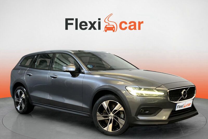 Blanco Usado 2021 Volvo V60 CC Familiar | 28.590 € - Imagen 1/4