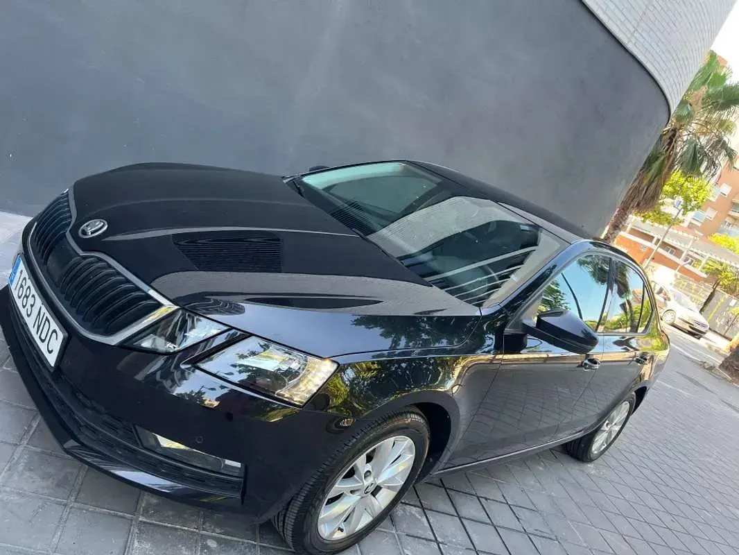 Usado Skoda Octavia Ambition 110 CV (80 kW) 2018 Negro Utilitario