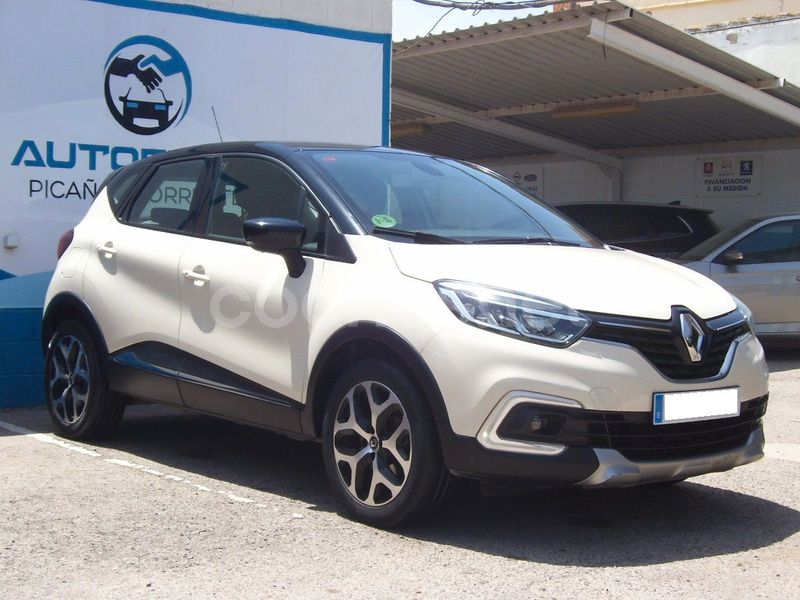 Usado Renault Captur Zen 120 CV (88 kW) 2017 Beige SUV