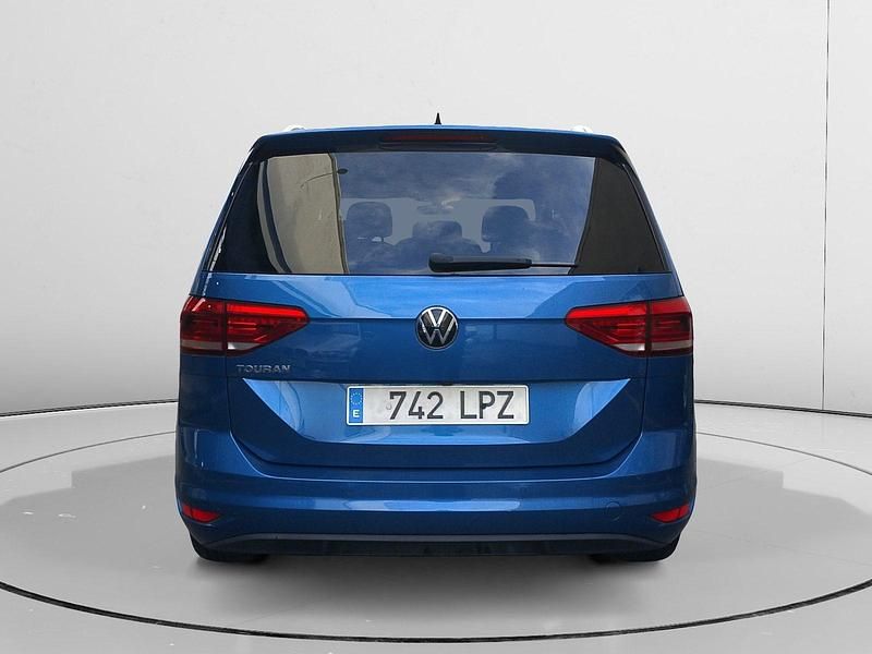 Usado VW Touran Advance 122 CV (89 kW) 2021 Monovolumen