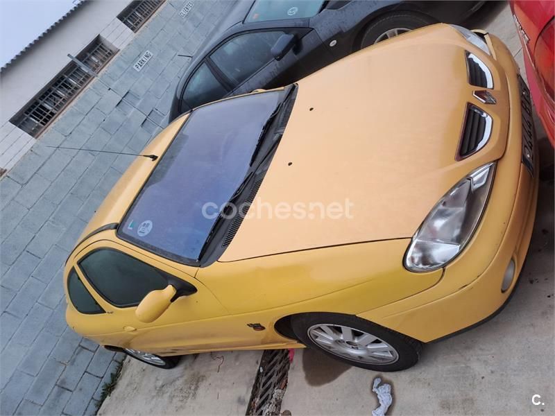 Amarillo Usado 2002 Renault Mégane II Dynamique Berlina | 400 € (Super precio) - Imagen 1/4