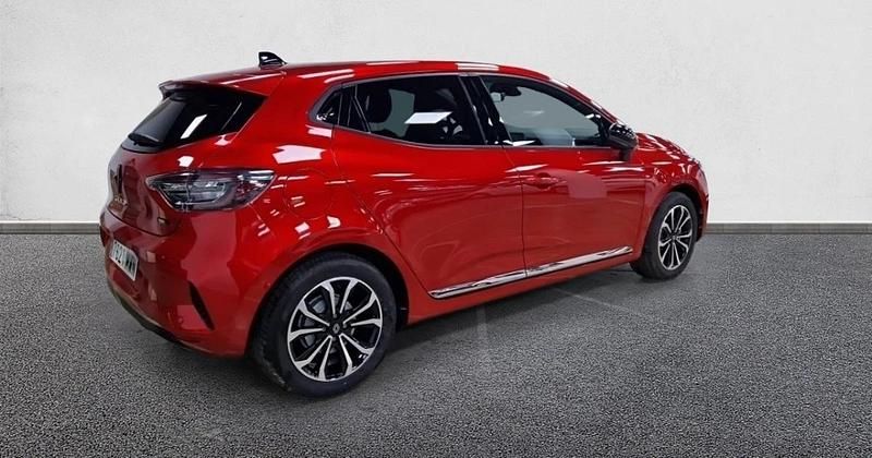 Begagnad Renault Clio V Techno 143 HK (105 kW) 2024