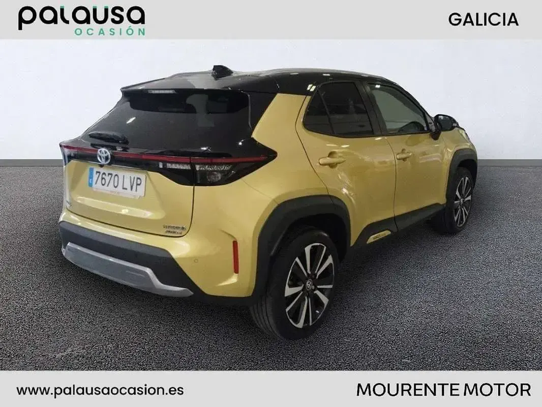 Usado Toyota Yaris Cross Edition 116 CV (85 kW) 2021 Amarillo SUV