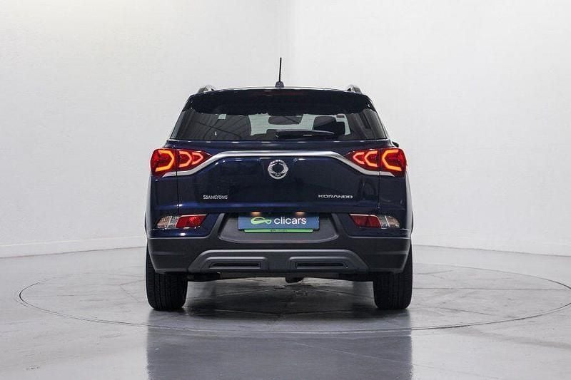 Usado Ssangyong (KGM) Korando 163 CV (119 kW) 2020 Negro SUV