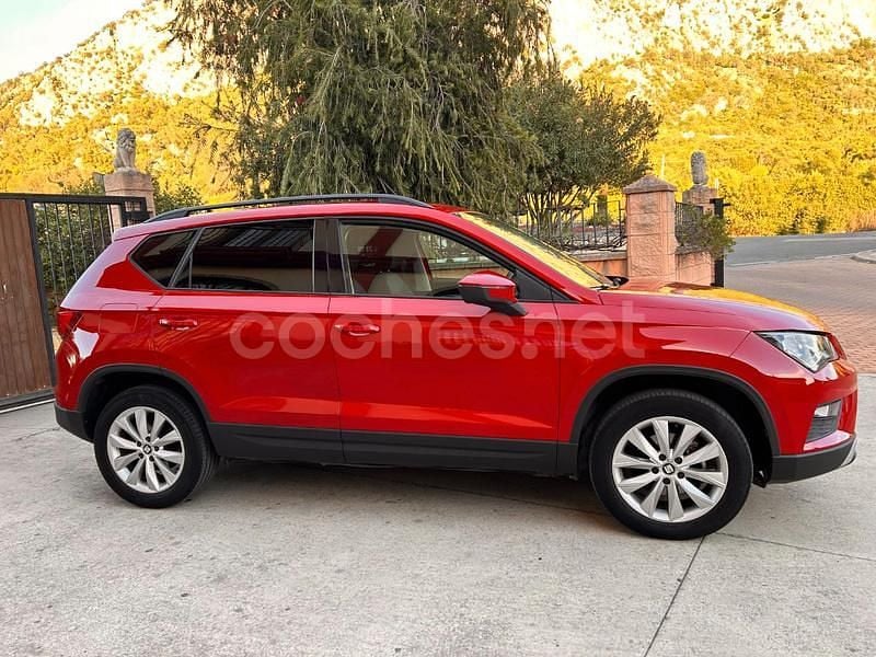 Usado Seat Ateca Style 115 CV (84 kW) 2020 Granate SUV