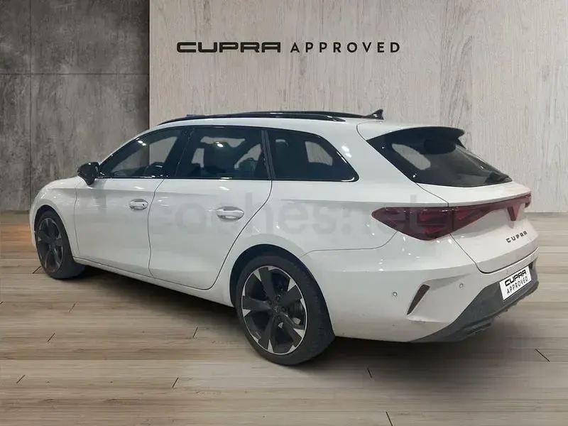 Usado Cupra Leon 150 CV (110 kW) 2025 Blanco Familiar