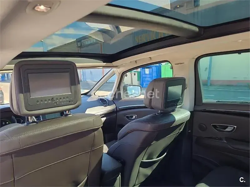 Usado Renault Espace Zen 160 CV (117 kW) 2016 Negro Monovolumen