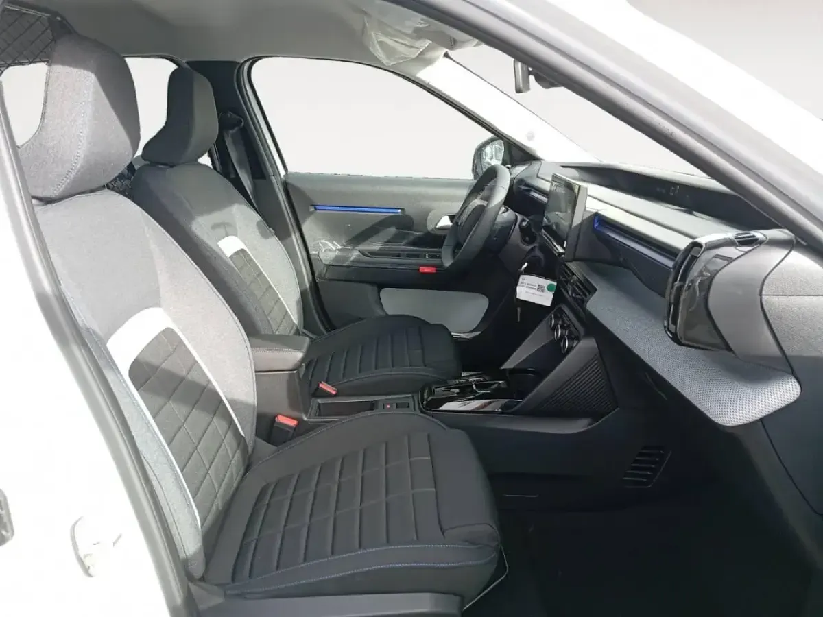 Nuevo Citroën e-C3 Business Class 83 kW (113 CV) 2025 Blanco