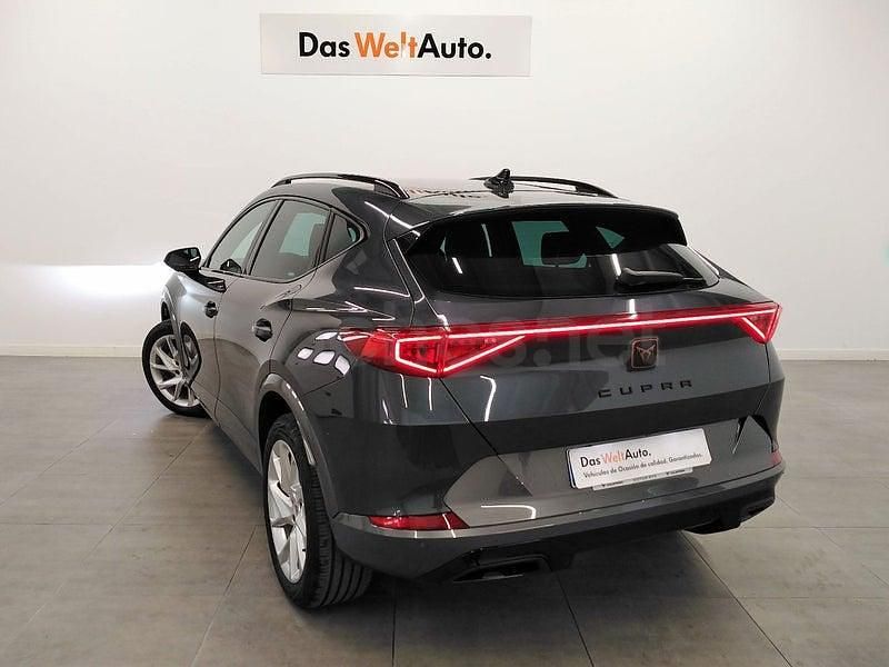 Usado Cupra Formentor 150 CV (110 kW) 2023 Gris / plata SUV