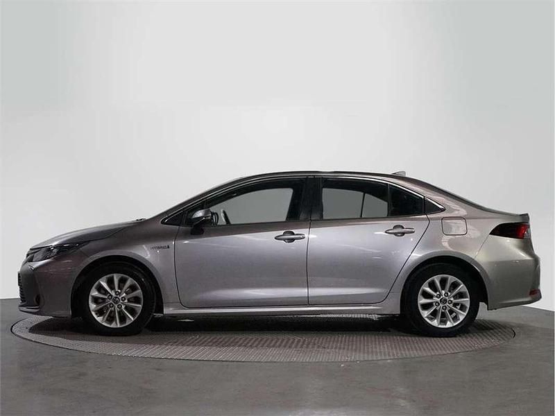 Usado Toyota Corolla Active 122 CV (89 kW) 2021 Berlina