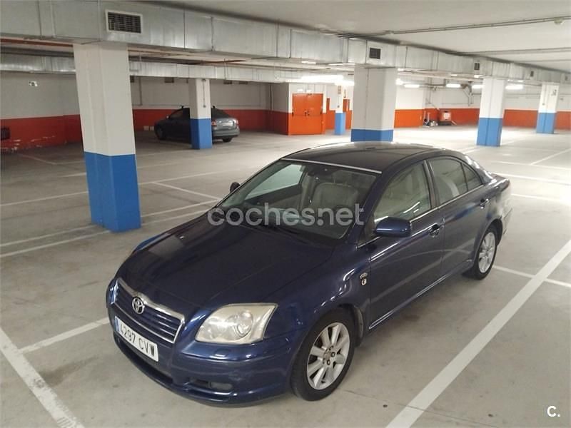 Azul Usado 2004 Toyota Avensis Executive Berlina | 2999 € (Precio justo) - Imagen 1/4