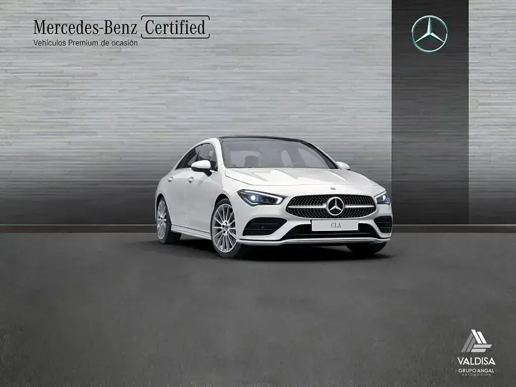 Usado Mercedes CLA200 163 CV (119 kW) 2022 Blanco polar Coupe