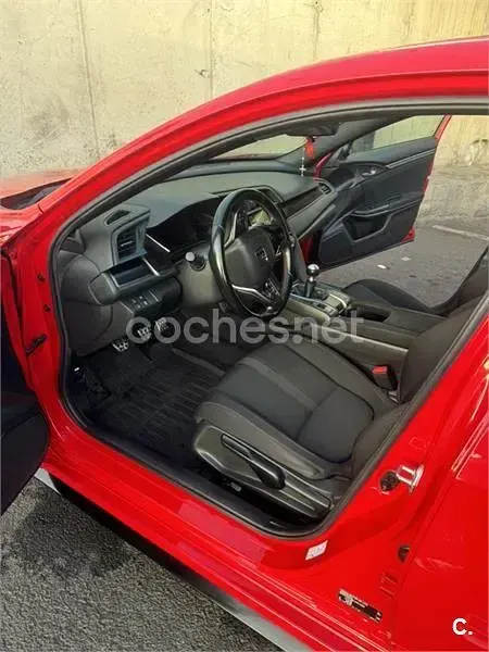 Usado Honda Civic Sport 126 CV (92 kW) 2020 Rojo Berlina