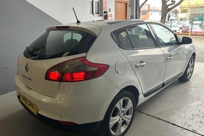 Usado Renault Mégane III Dynamique 110 CV (80 kW) 2010