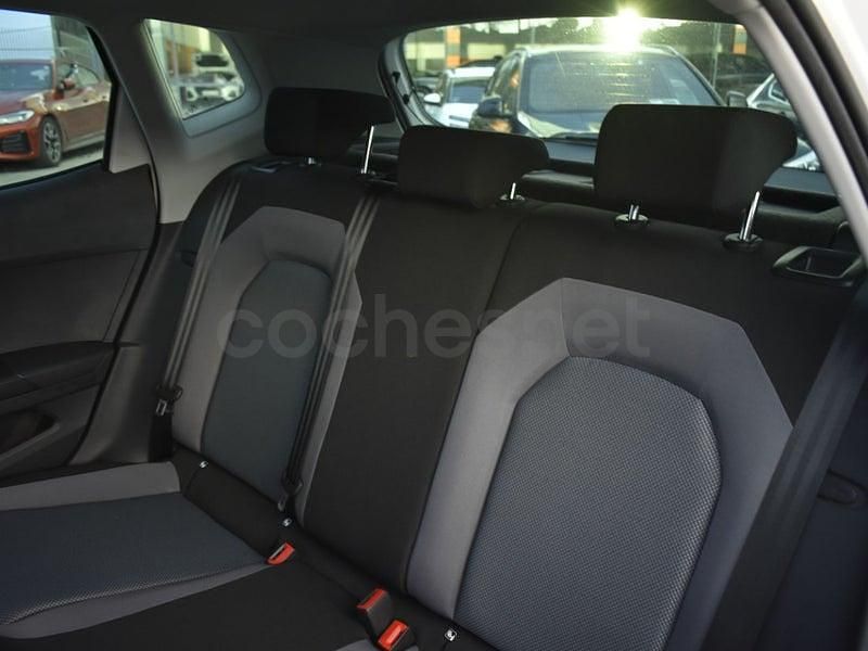 Usado Seat Arona Ecomotive 95 CV (69 kW) 2019 Blanco SUV