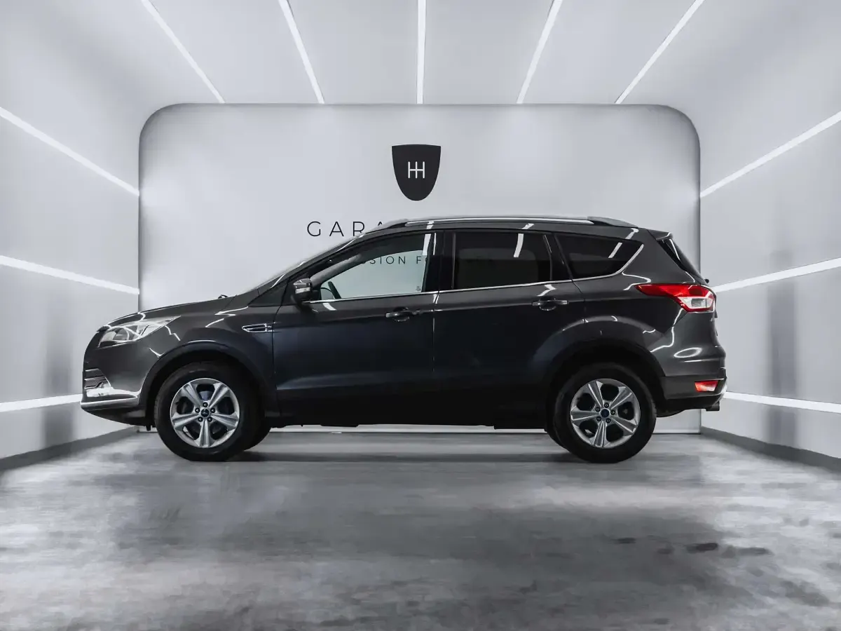 Occasion Ford Kuga Trend 150 PK (110 kW) 2014 Grijs SUV
