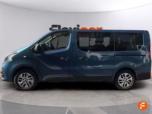 Usado Renault Trafic 120 CV (88 kW) 2018 Azul Monovolumen