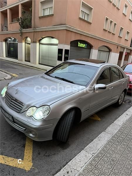 Gris / plata Usado 2004 Mercedes C270 Classic Berlina | 5500 € - Imagen 1/4