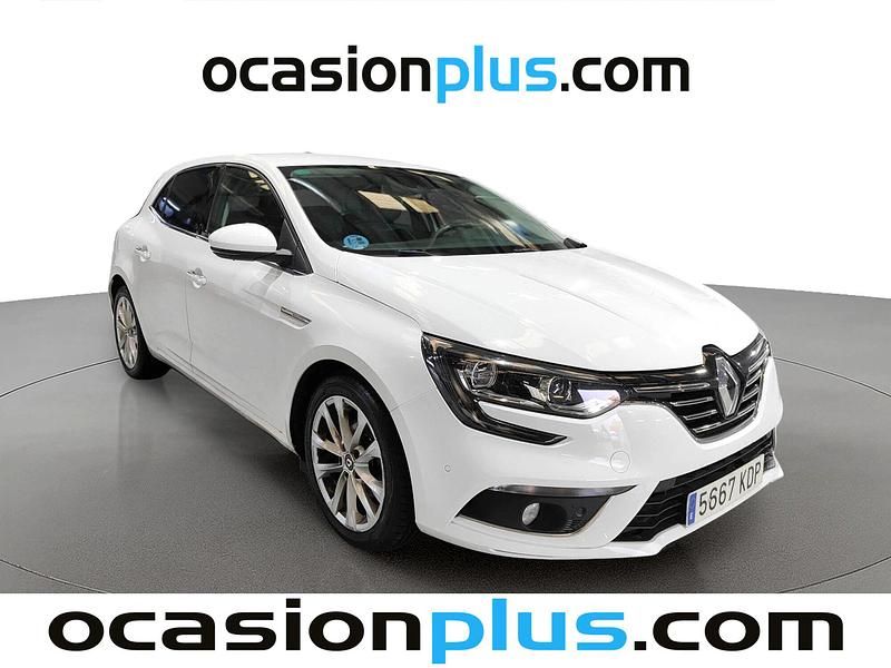 Usado Renault Mégane IV Zen 130 CV (95 kW) 2017 Blanco Berlina