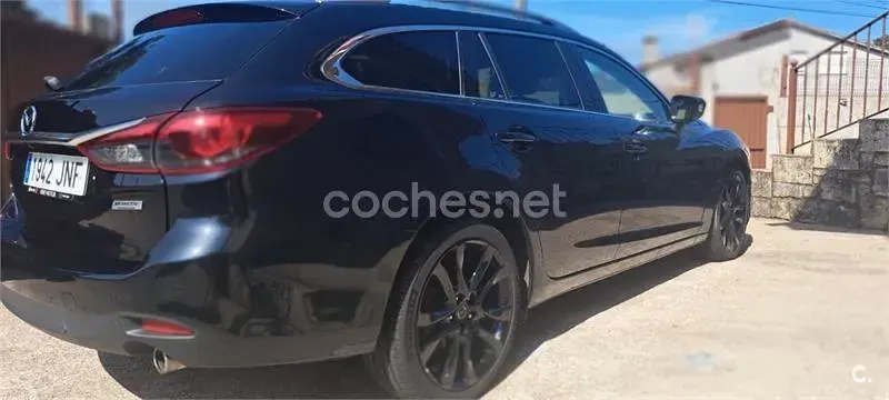 Usado Mazda 6 Luxury 150 CV (110 kW) 2016 Negro Familiar