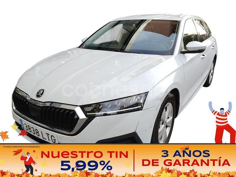 Blanco Usado 2021 Skoda Octavia Familiar | 16.350 € (Precio justo) - Imagen 1/2