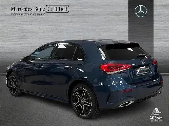 Usado Mercedes A250 218 CV (160 kW) 2023 Azul denim Berlina