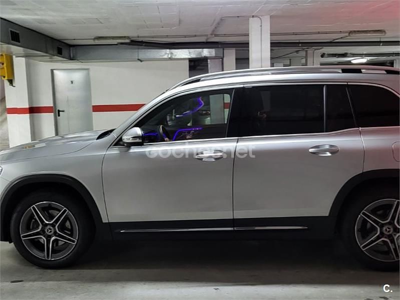 Usado Mercedes GLB180 136 CV (100 kW) 2023 Gris / plata SUV