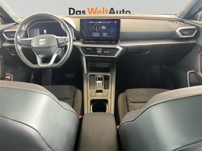 Używany Seat Leon FR 150 KM (110 kW) 2024 Czerwony