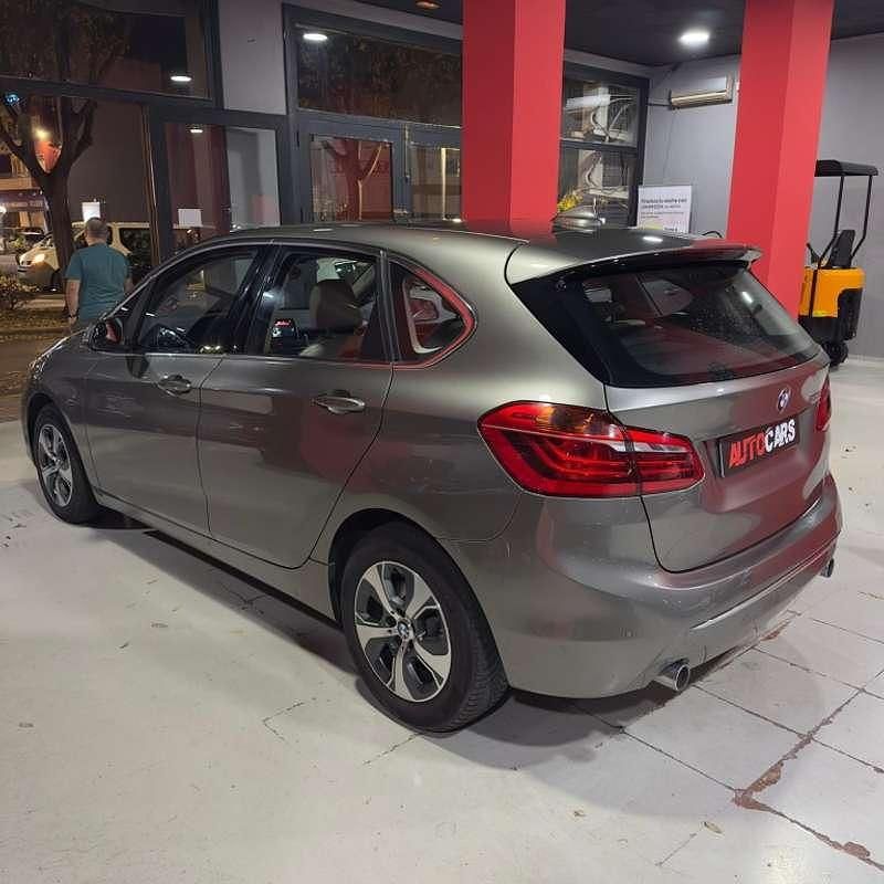 Usado BMW 220 Active Tourer 190 CV (139 kW) 2015 Gris Monovolumen