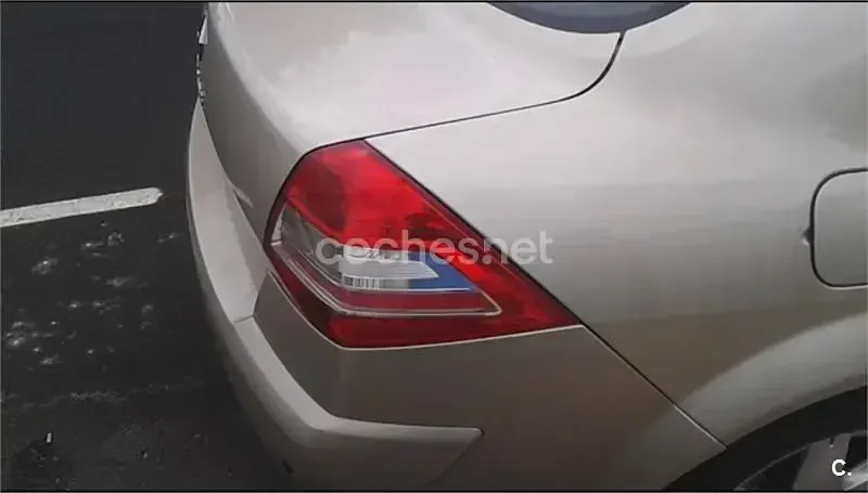 Usado Renault Mégane 105 CV (77 kW) 2008 Beige Berlina