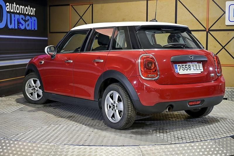 Usado Mini Cooper 103 CV (75 kW) 2020 Rojo Utilitario