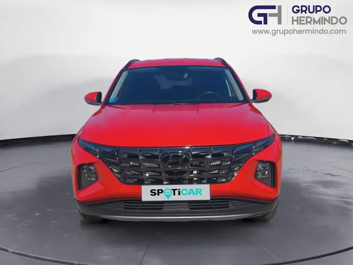 Usado Hyundai Tucson 136 CV (100 kW) 2023 Rojo SUV