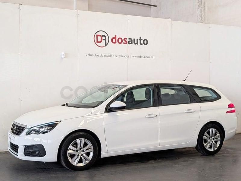 Usado Peugeot 308 SW Active 130 CV (95 kW) 2021 Blanco Familiar